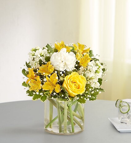 Yellow &amp;amp; White Delight&amp;trade; Bouquet