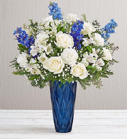 Holiday Radiance&amp;trade; Bouquet