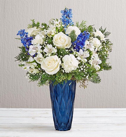 Holiday Radiance&amp;trade; Bouquet